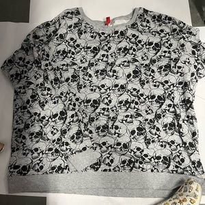 DIVIDED by H&M Skull Long Sleeve Shirt Size Large